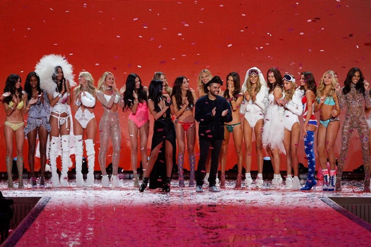 Victoria's Secret 2015 Fashion Show 